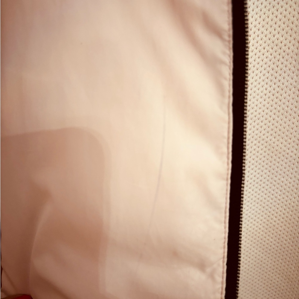 New Balance Light Baby Pink Wind Breaker Jacket with Hood and Stripe Detailing - Picture 5 of 5